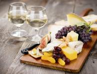 Kaloriengehalt und Zusammensetzung von Parmesankäse Wie hoch ist der Fettgehalt von Käse?