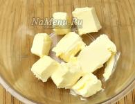 Cream of boiled condensed milk and butter